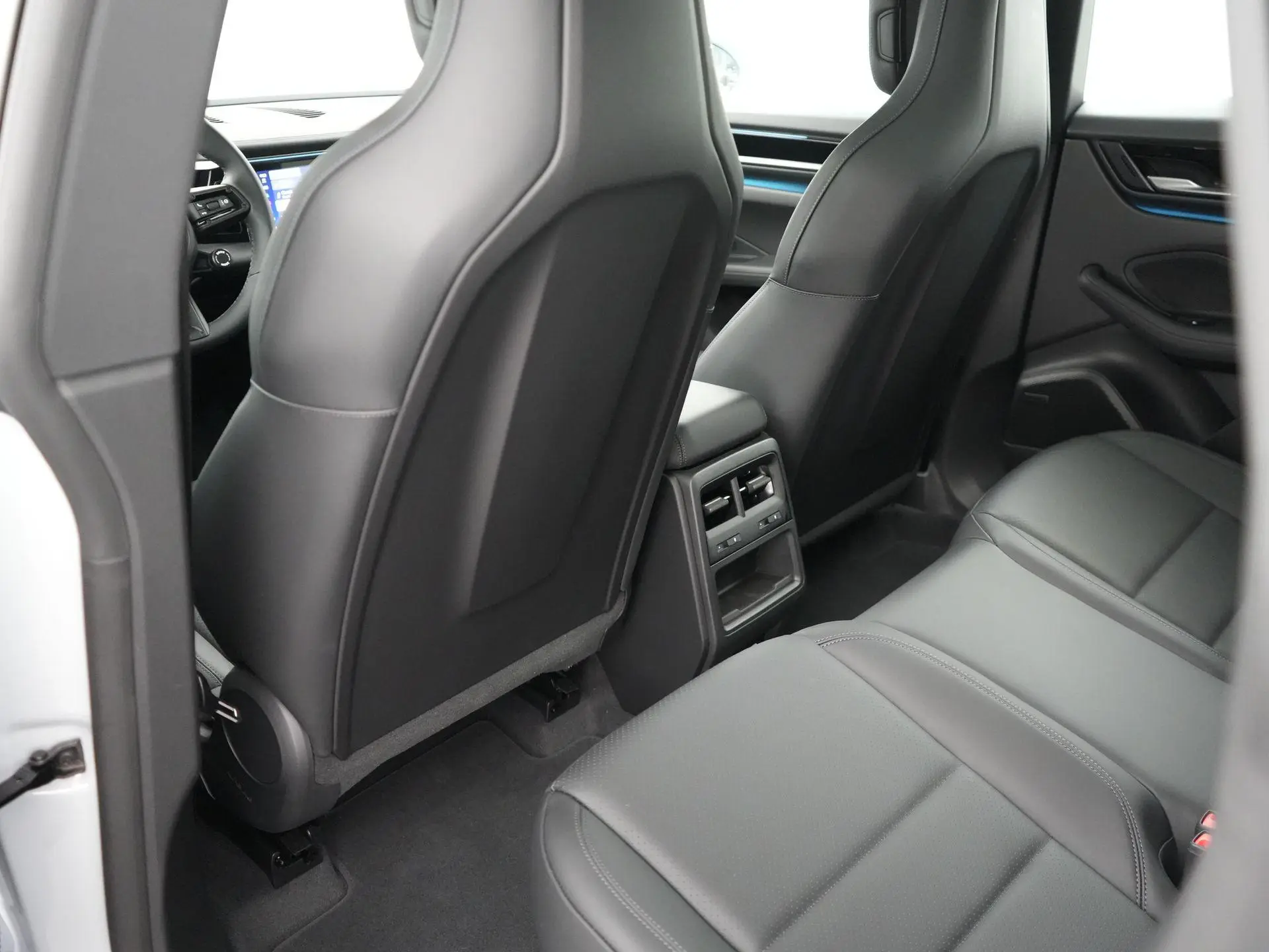 Macan 4 100 kWh