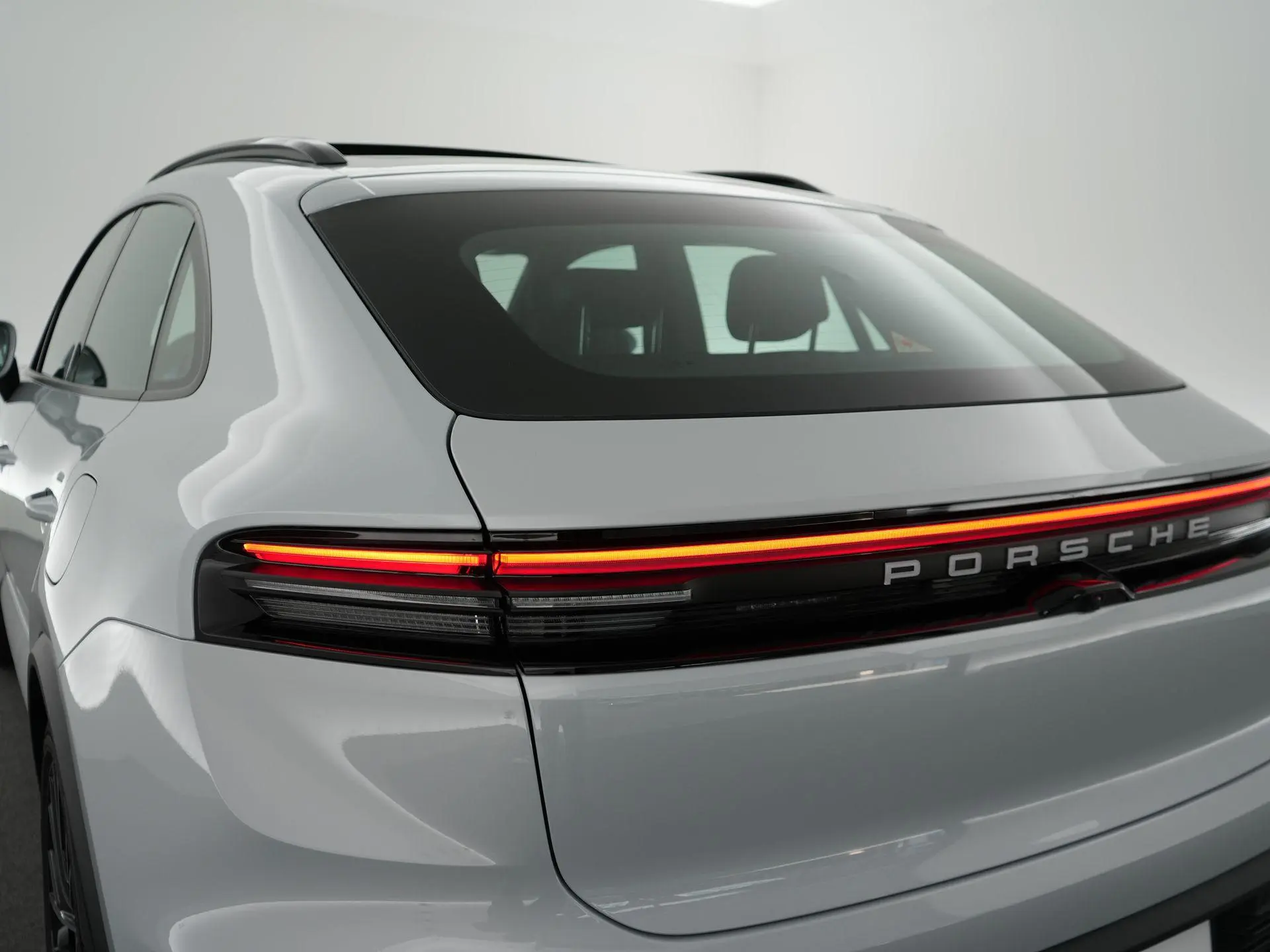 Macan 4 100 kWh