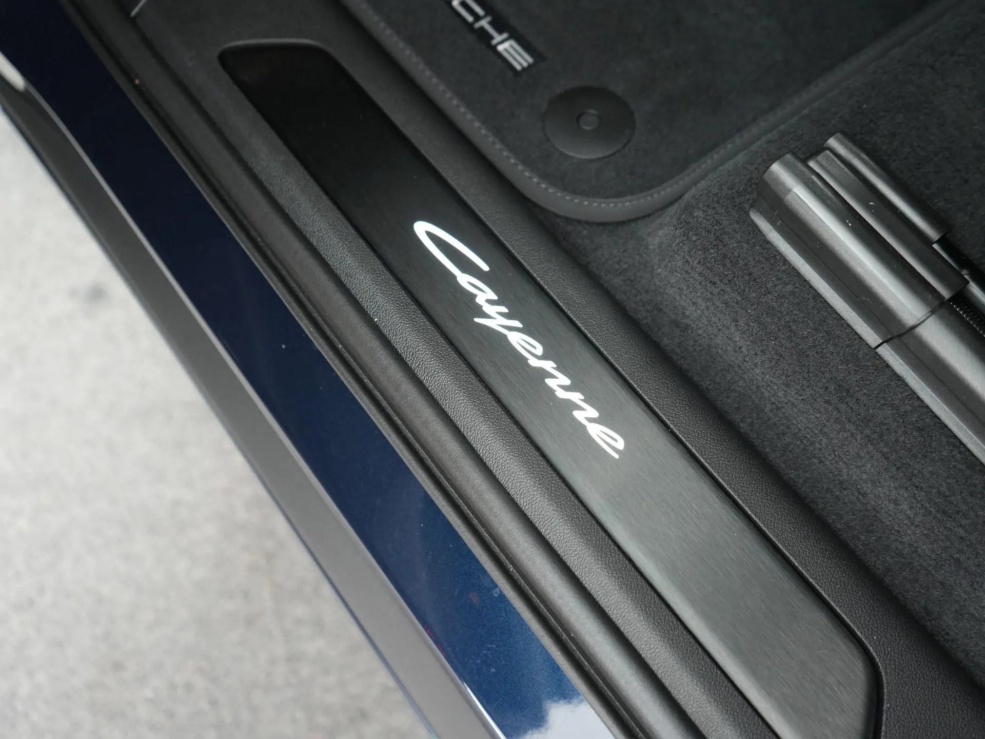 Cayenne 3.0 E-Hybrid Black Edition