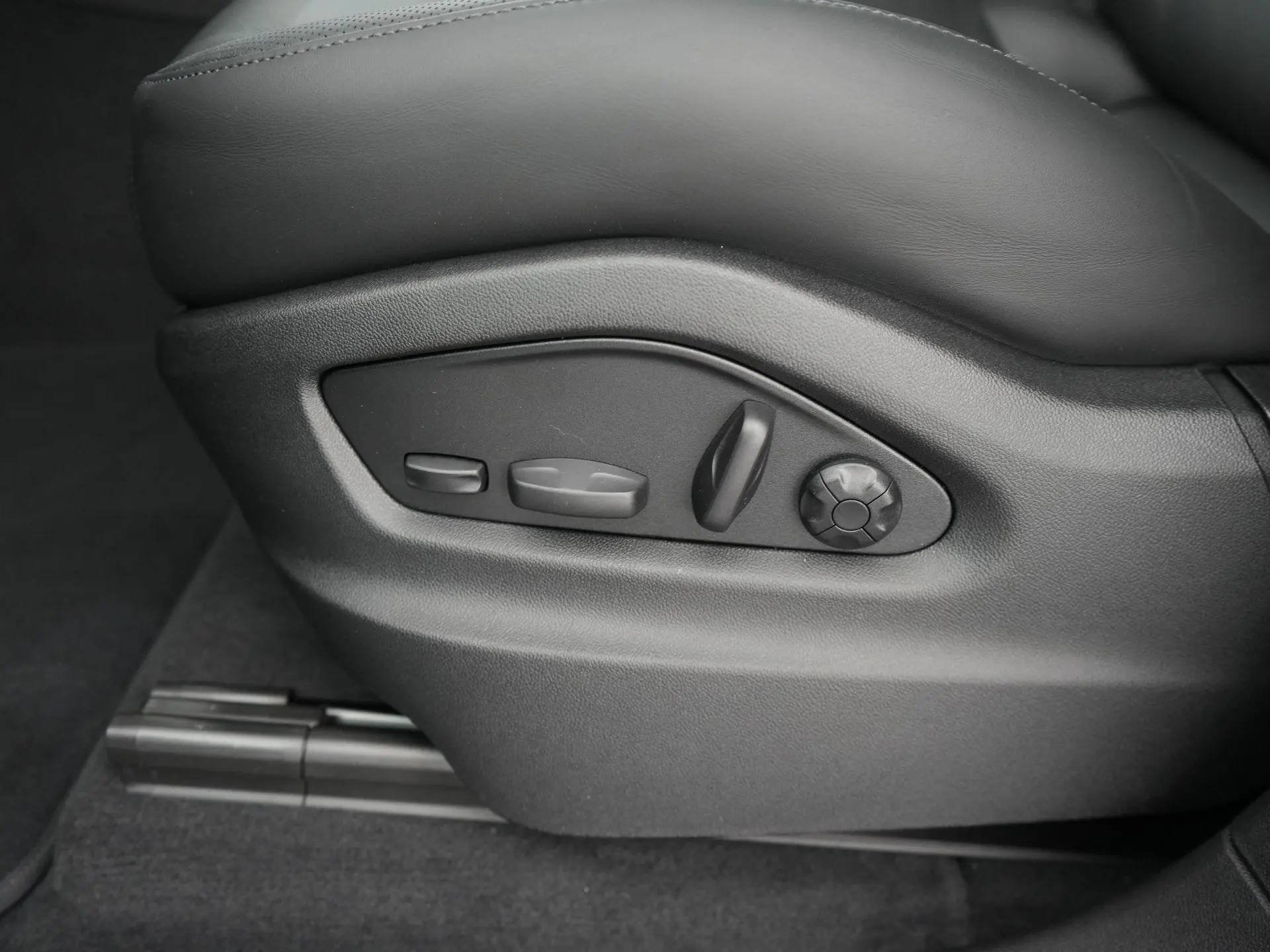 Cayenne 3.0 E-Hybrid Black Edition