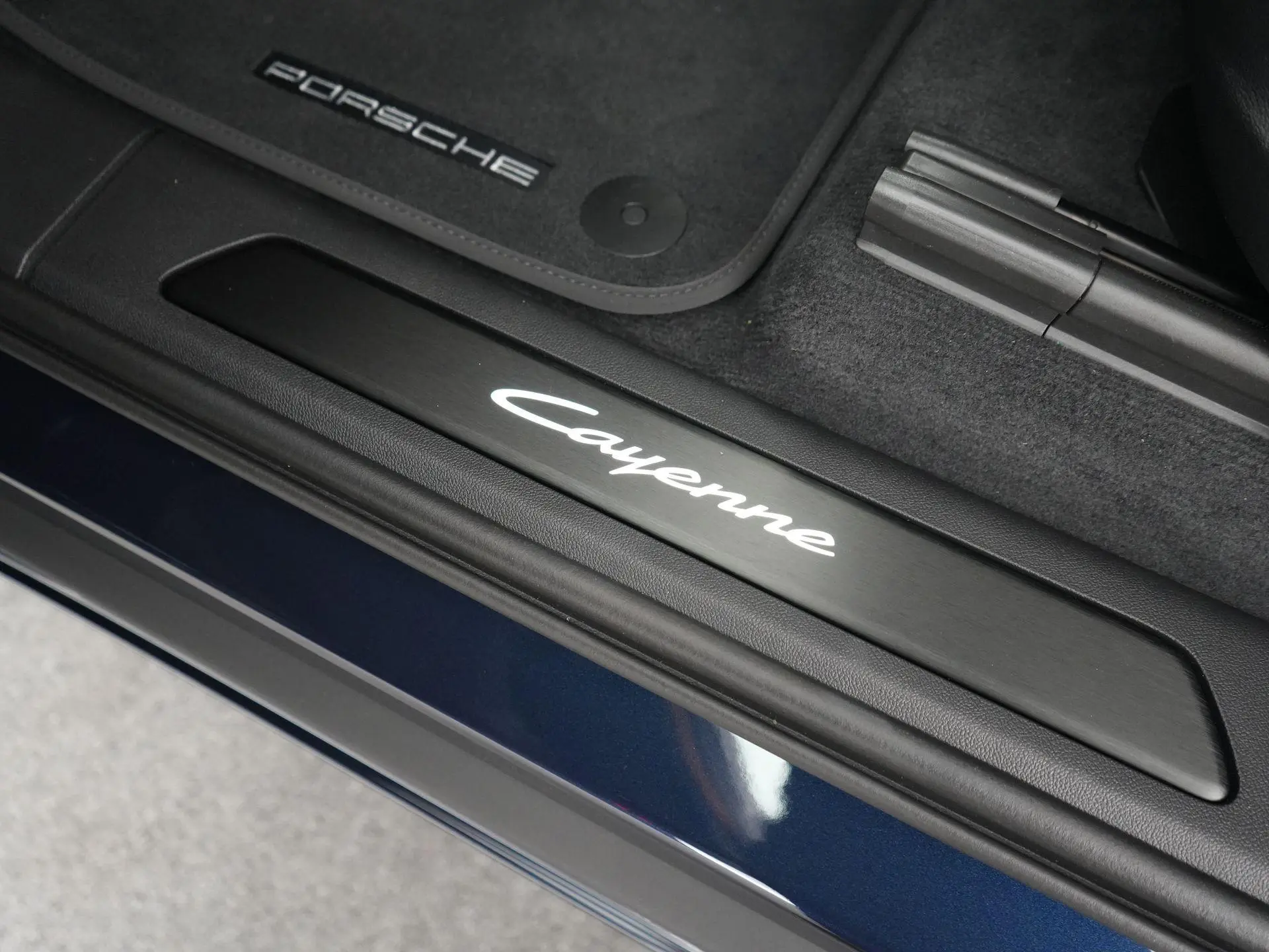Cayenne 3.0 E-Hybrid Black Edition