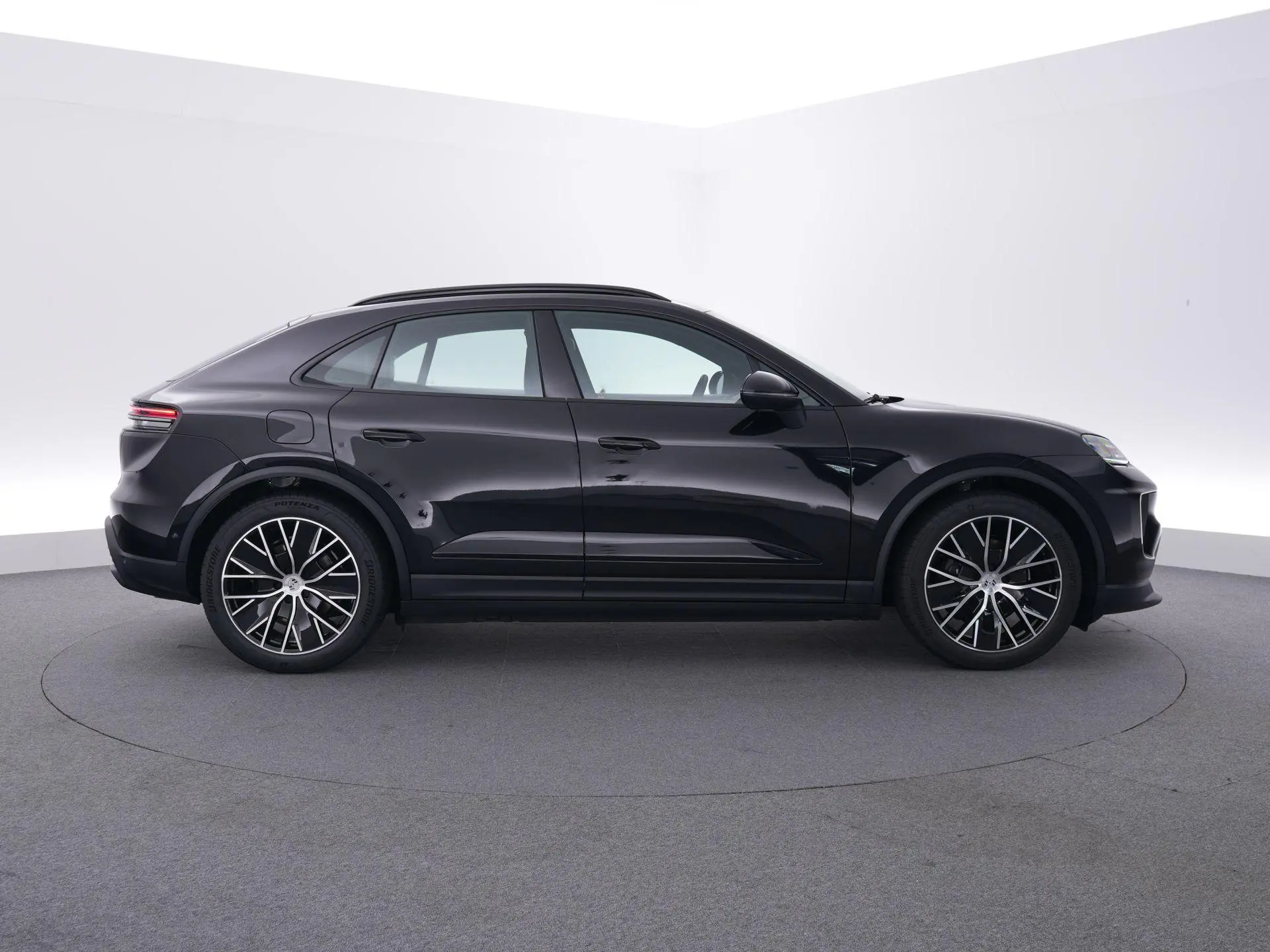 Macan 100 kWh