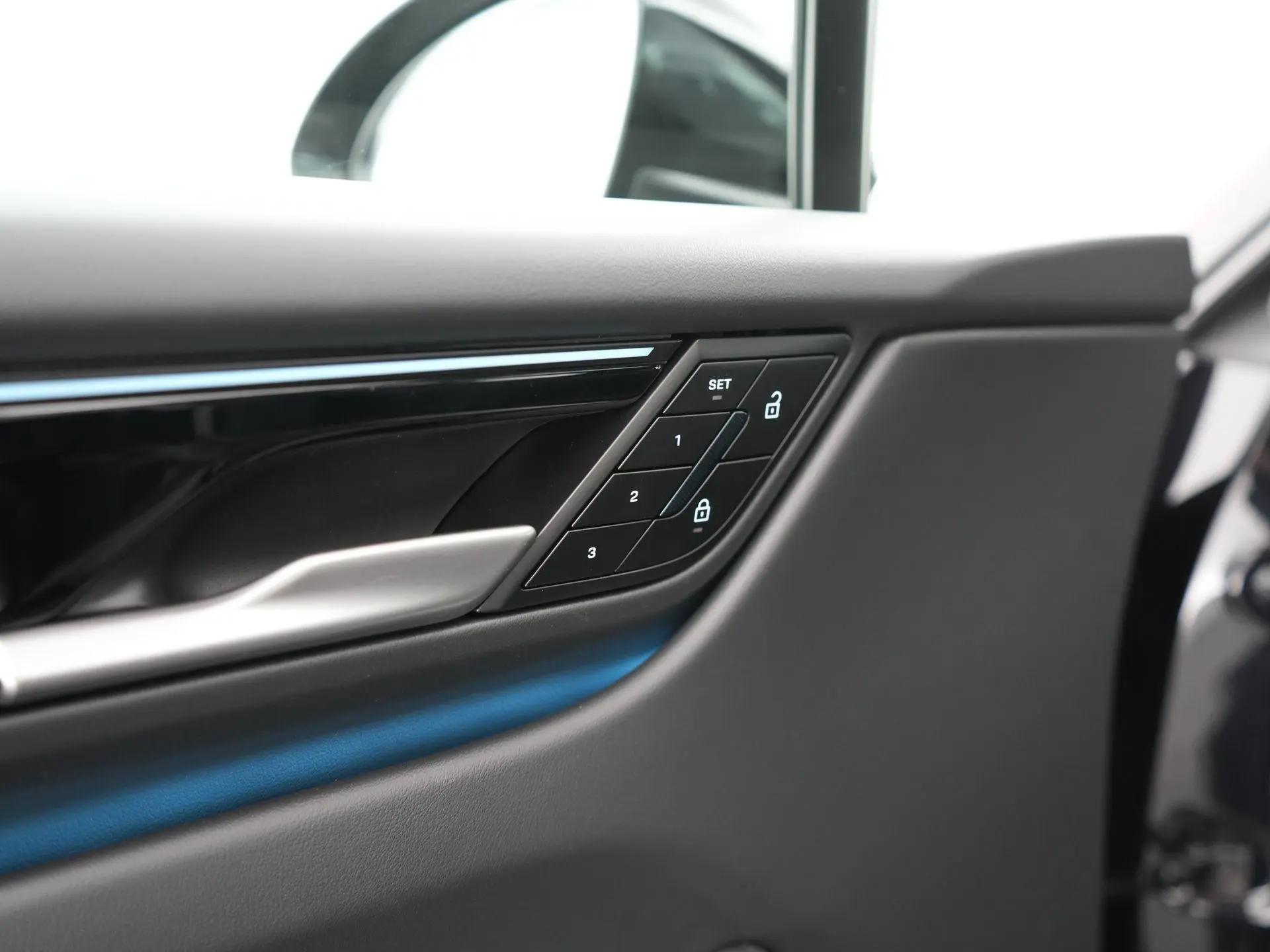 Macan 100 kWh
