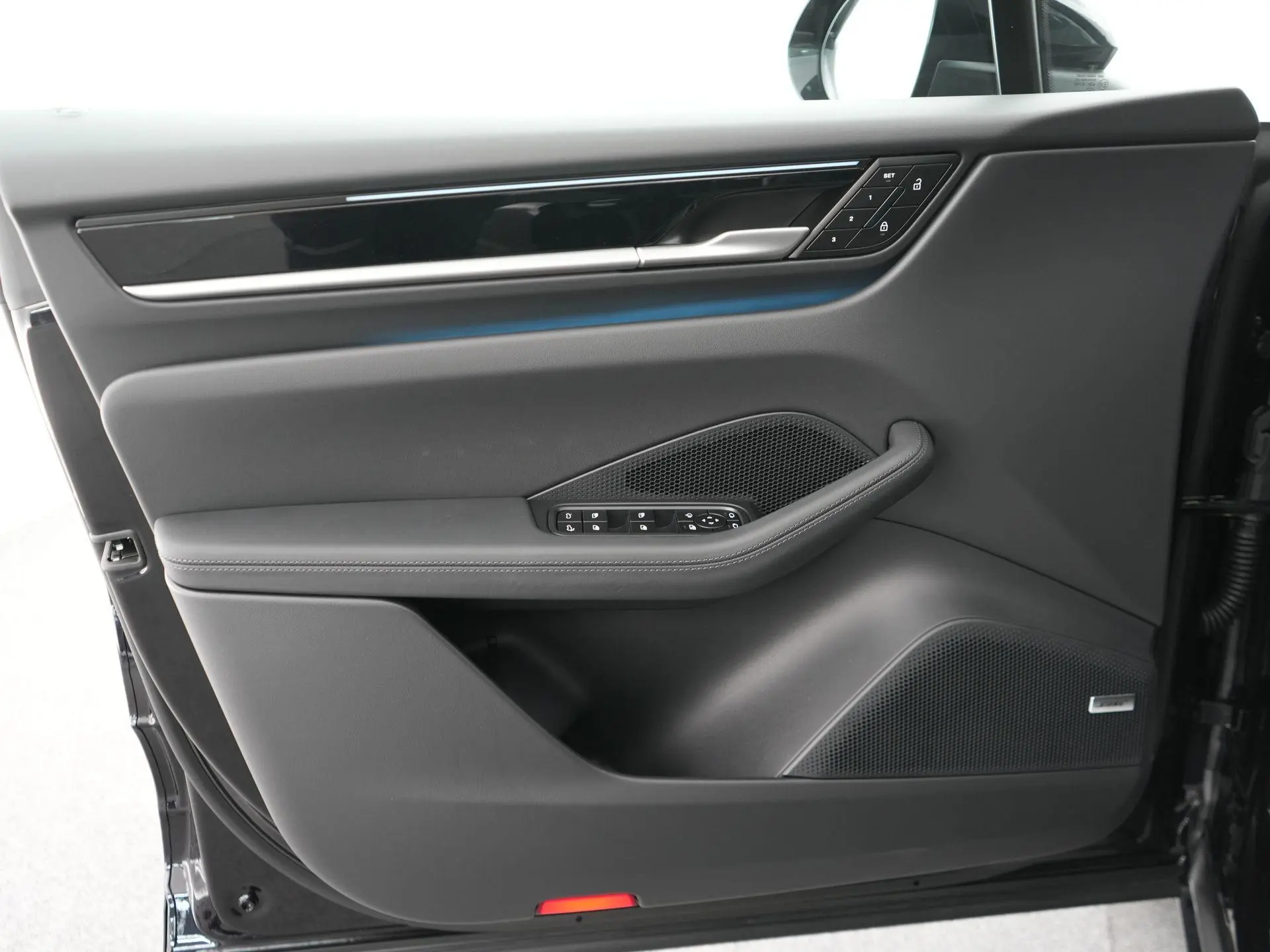Macan 100 kWh
