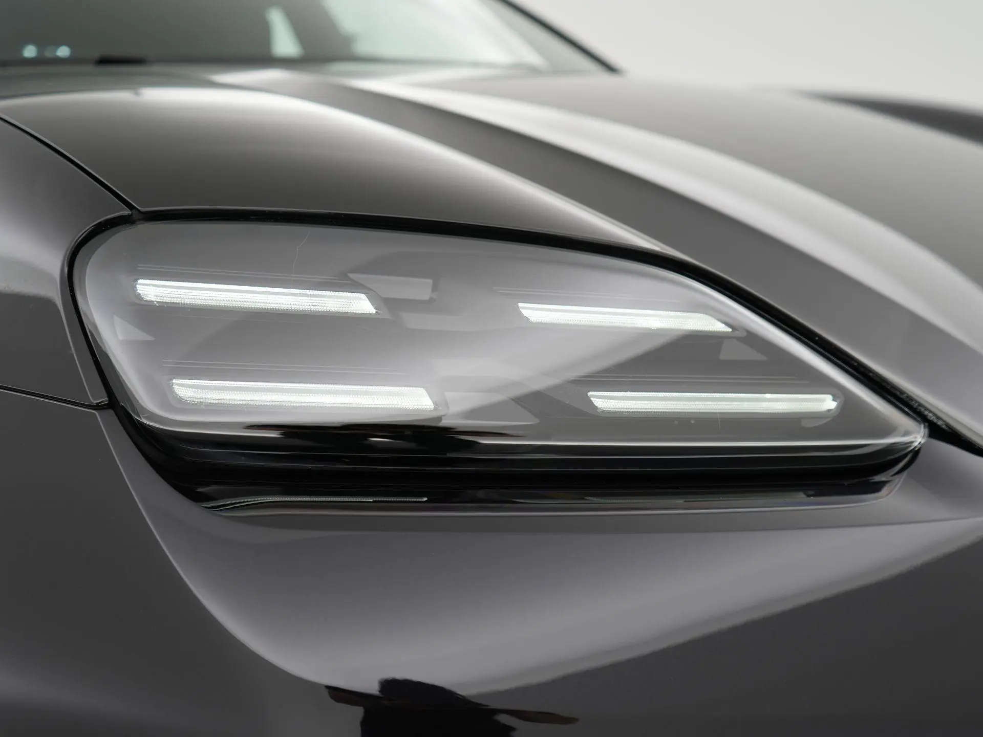 Macan 100 kWh