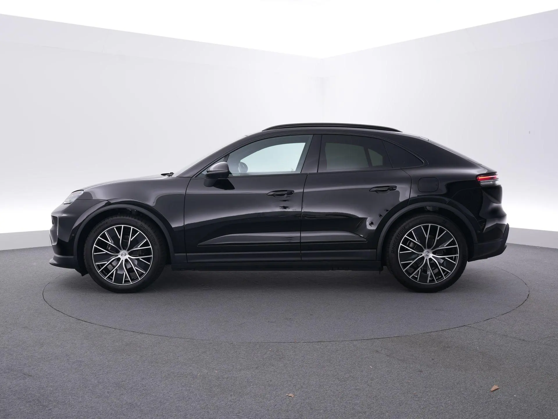 Macan 100 kWh