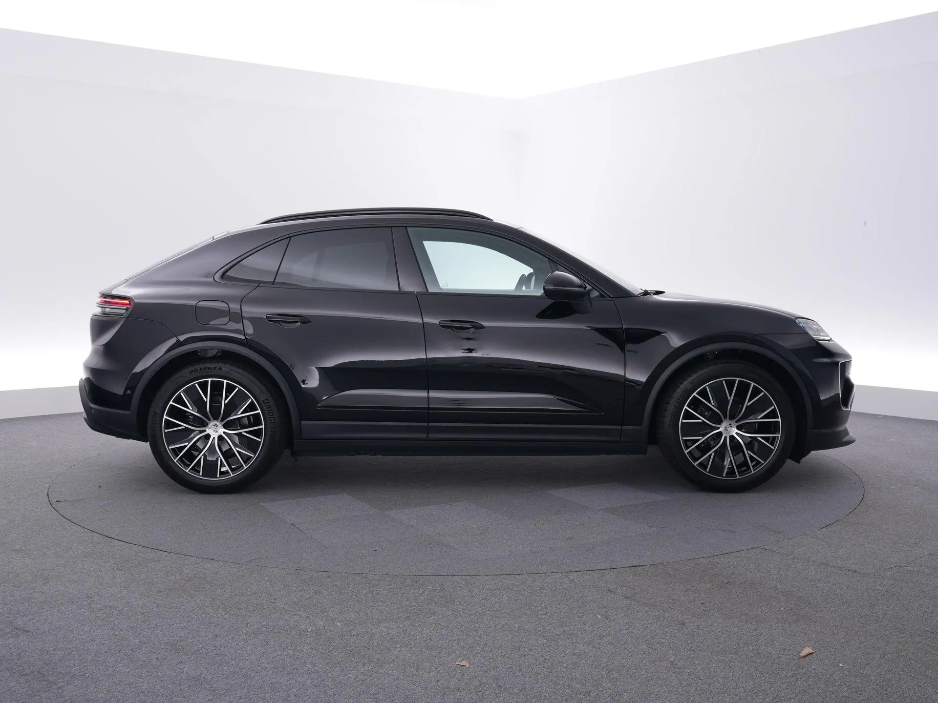 Macan 100 kWh