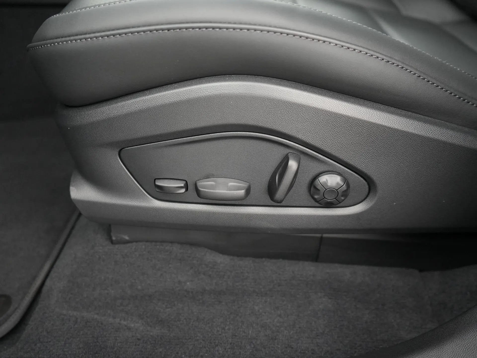 Macan 100 kWh