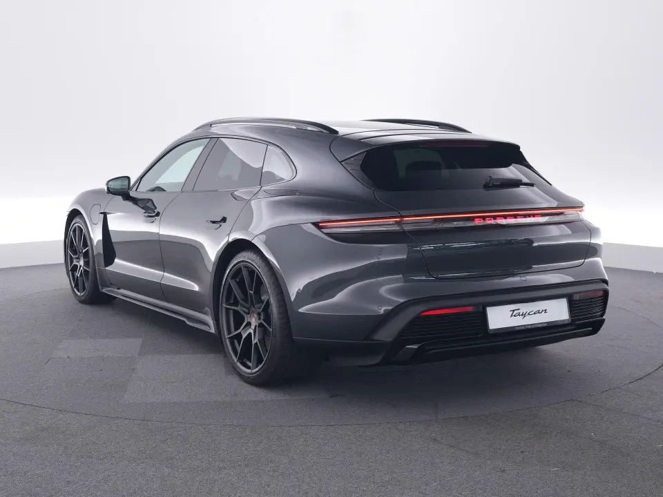 Taycan Sport Turismo Black Edition 105 kWh