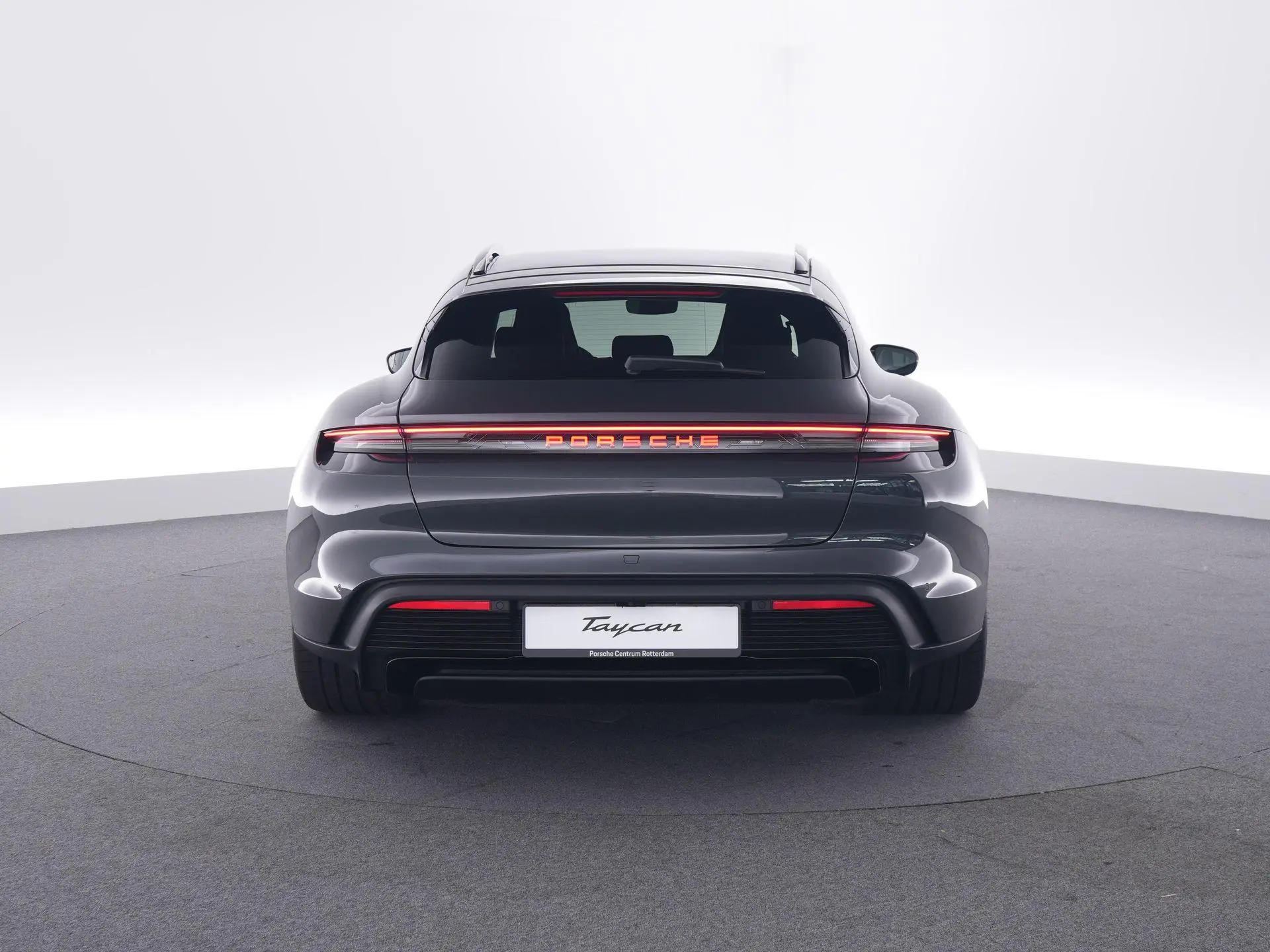 Taycan Sport Turismo Black Edition 105 kWh