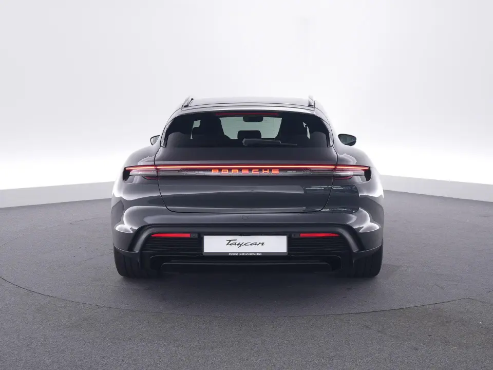 Taycan Sport Turismo Black Edition 105 kWh