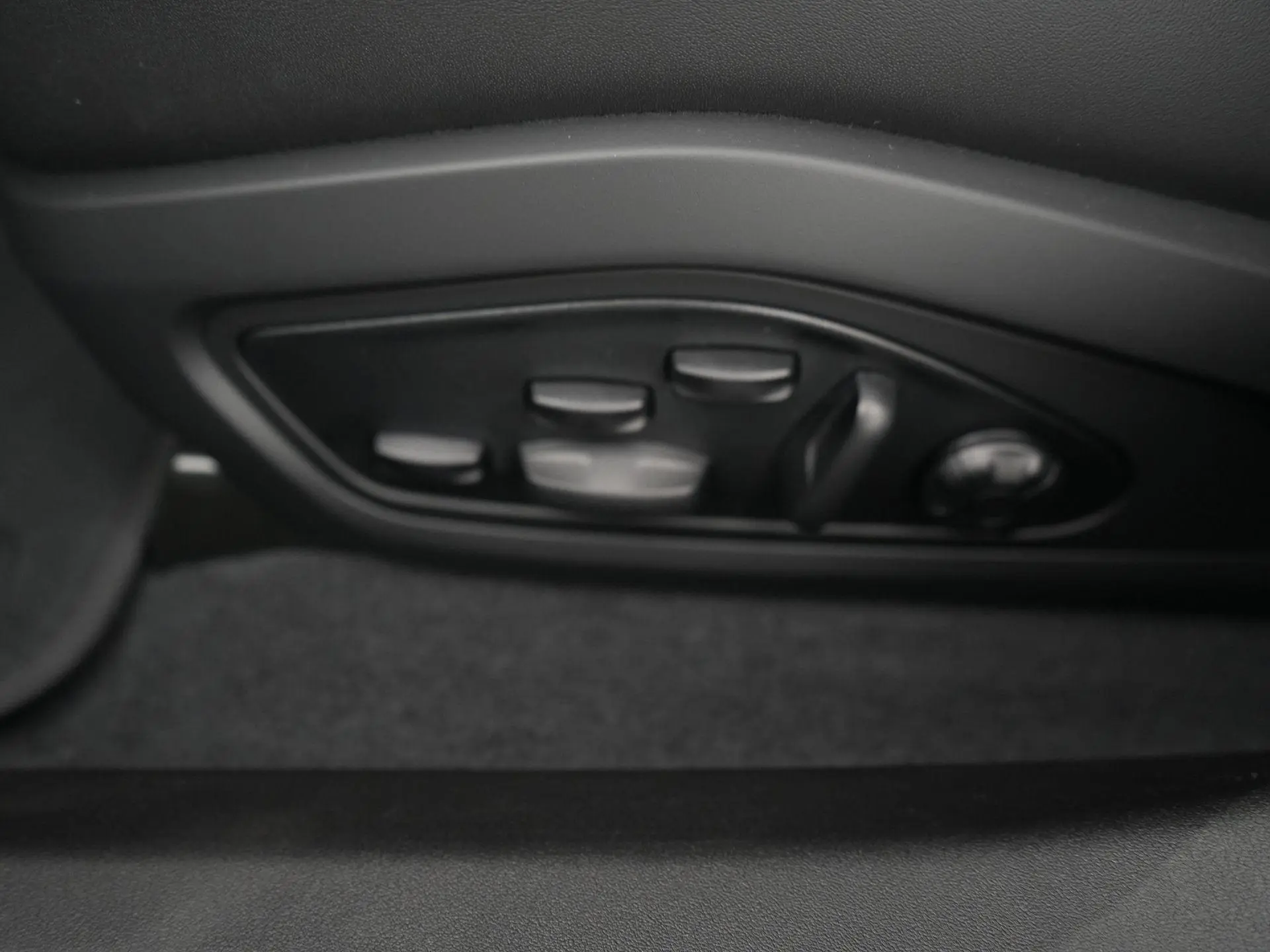 Taycan Sport Turismo Black Edition 105 kWh