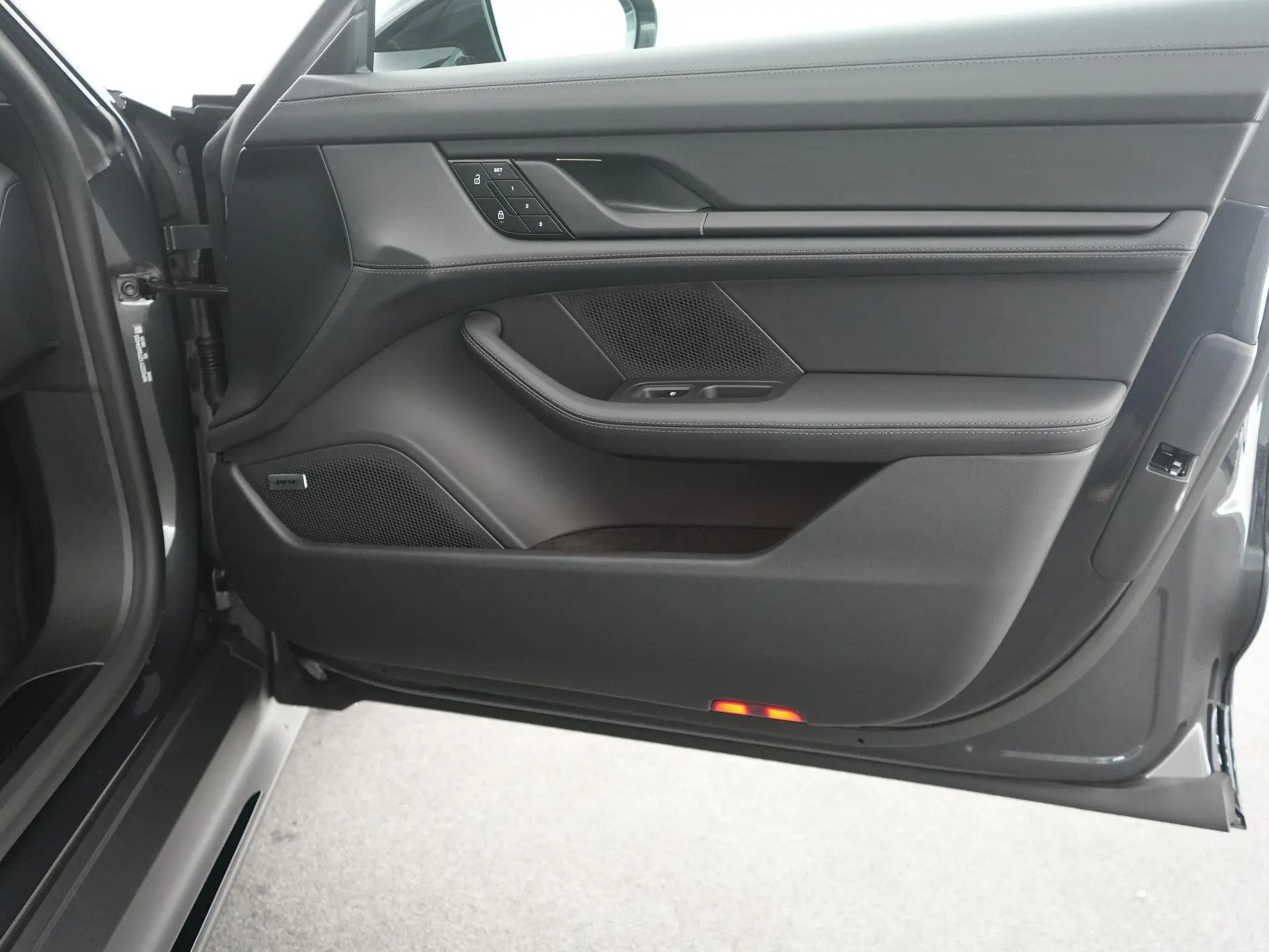 Taycan Sport Turismo Black Edition 105 kWh