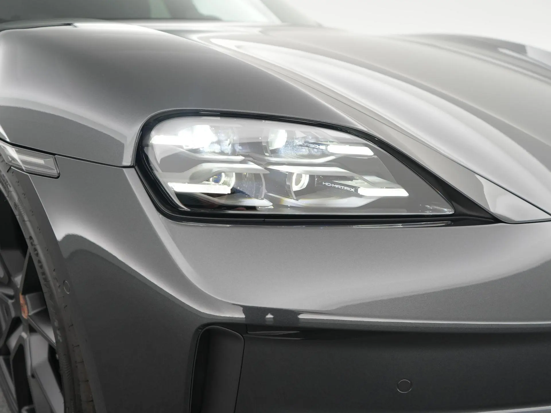 Taycan Sport Turismo Black Edition 105 kWh