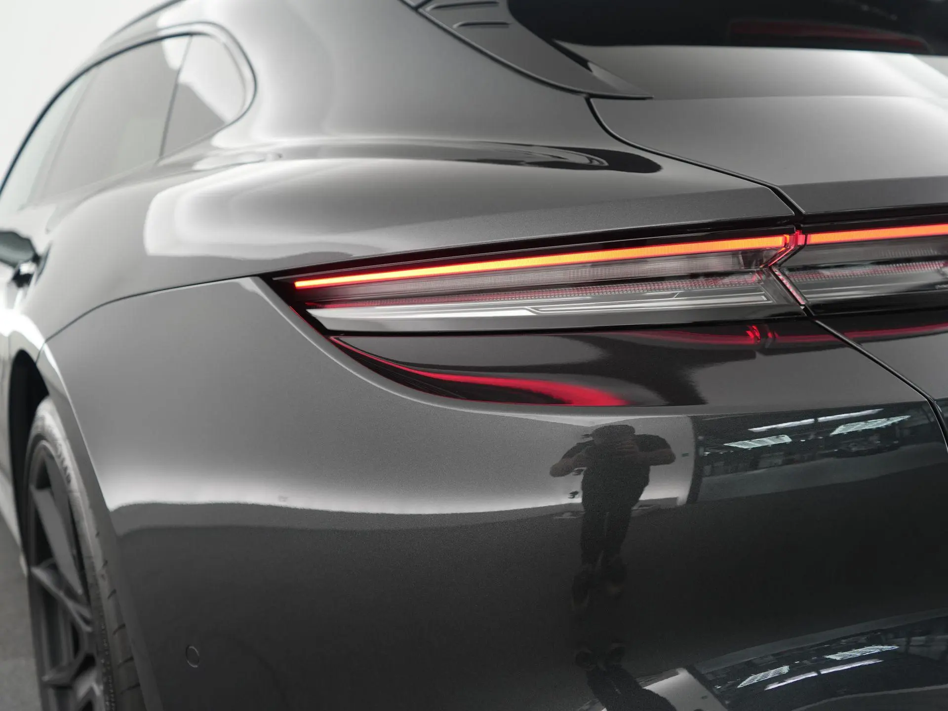 Taycan Sport Turismo Black Edition 105 kWh
