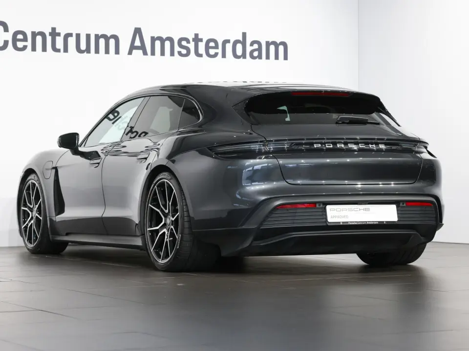 Taycan Sport Turismo 