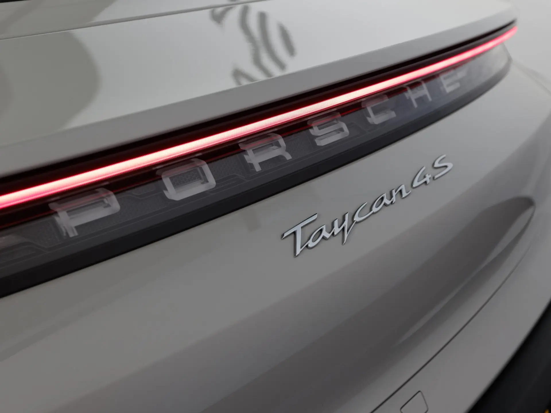 Taycan 4S
