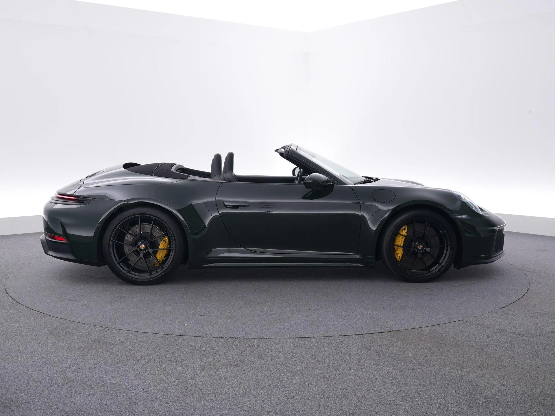 911 Cabrio 3.6 T-Hybrid Carrera 4 GTS