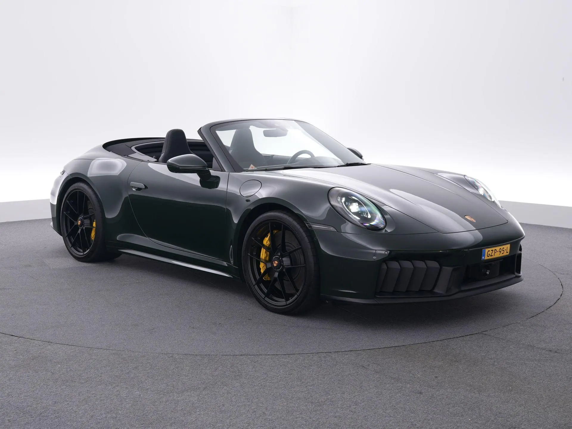 911 Cabrio 3.6 T-Hybrid Carrera 4 GTS