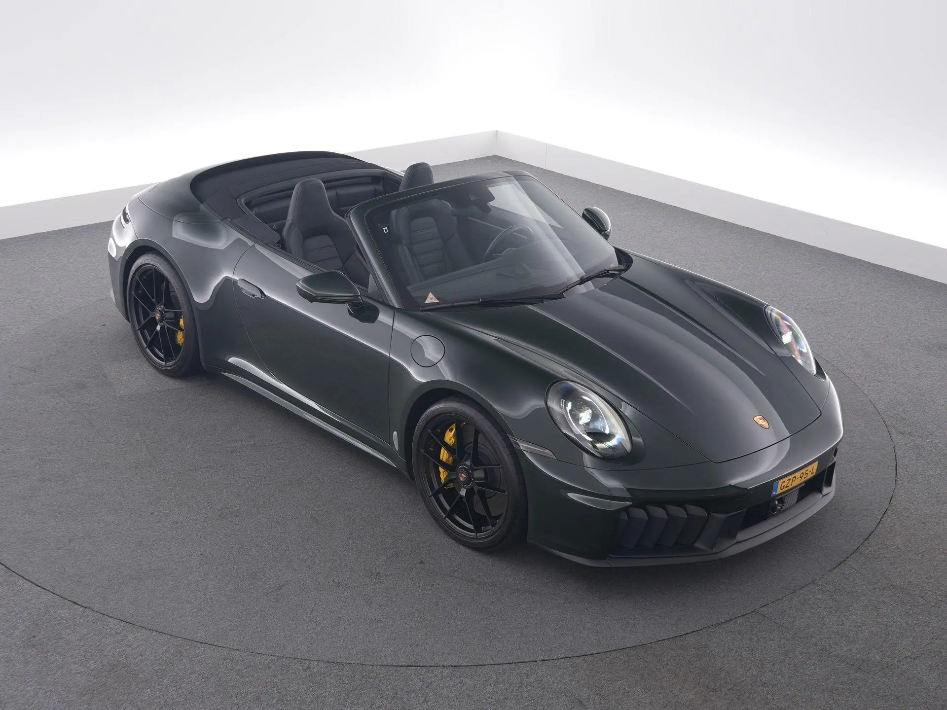 911 Cabrio 3.6 T-Hybrid Carrera 4 GTS