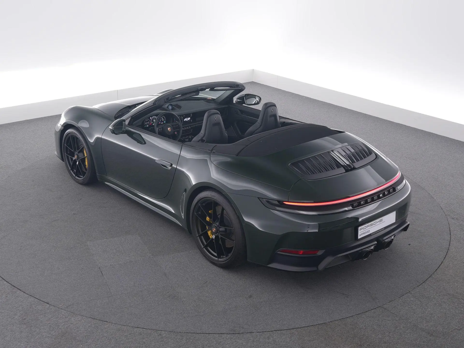 911 Cabrio 3.6 T-Hybrid Carrera 4 GTS