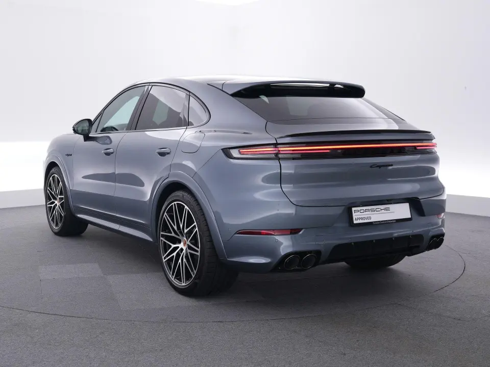 Cayenne Coupé 3.0 E-Hybrid Black Edition