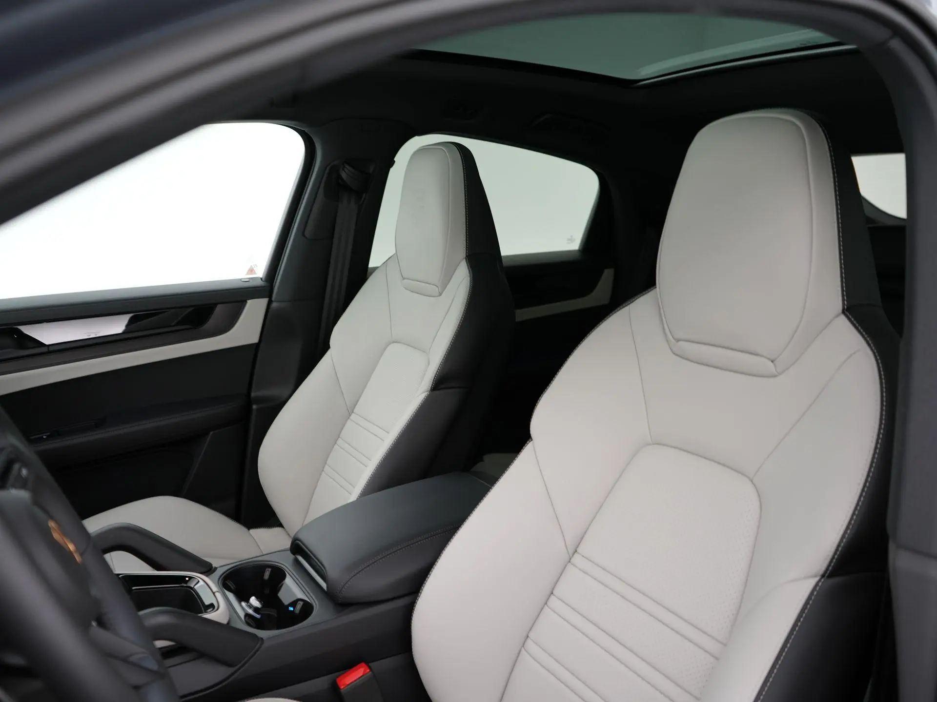Cayenne Coupé 3.0 E-Hybrid Black Edition