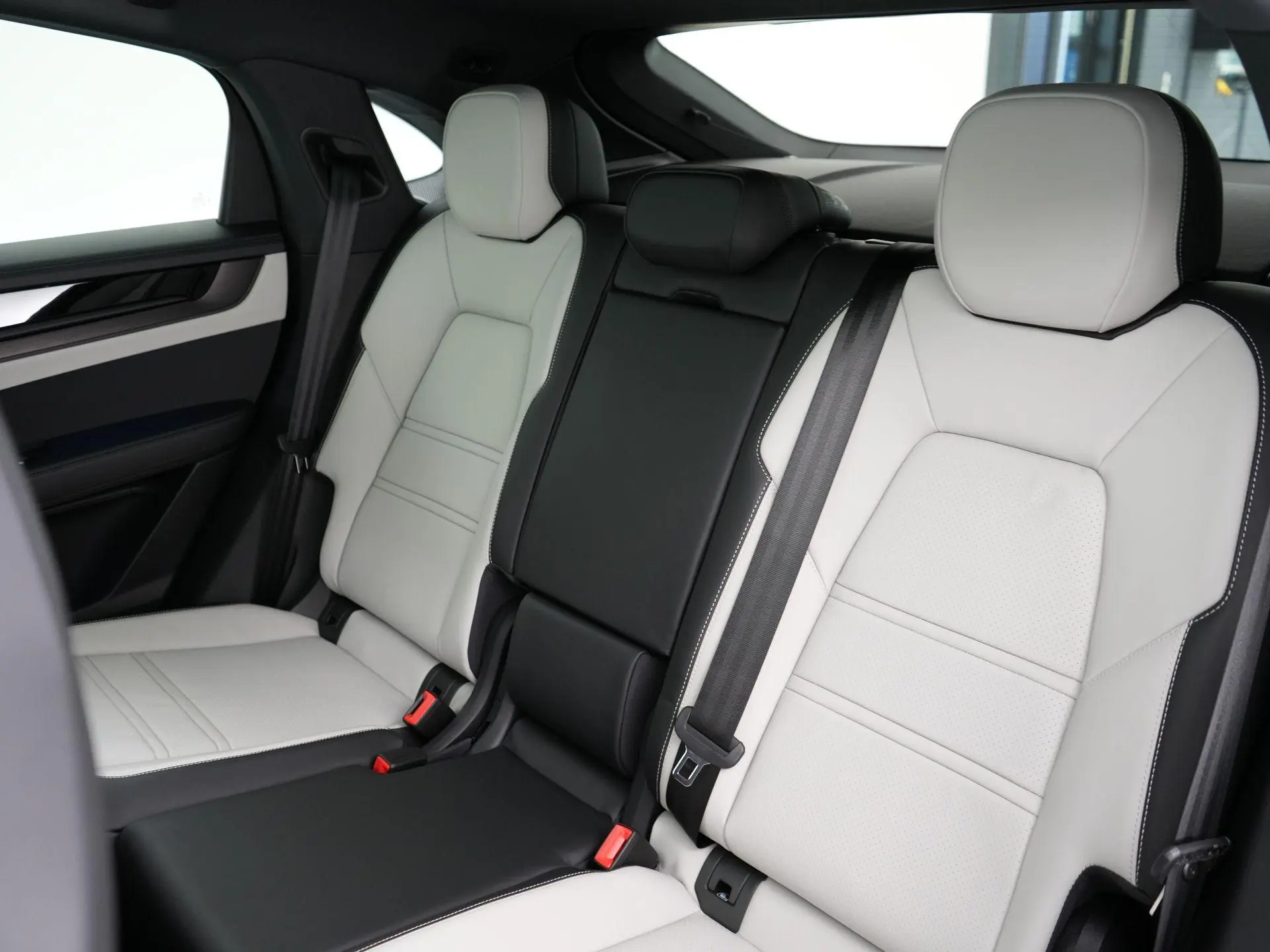 Cayenne Coupé 3.0 E-Hybrid Black Edition