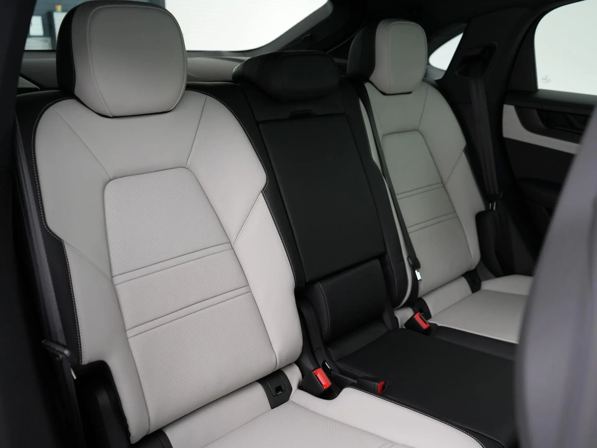 Cayenne Coupé 3.0 E-Hybrid Black Edition