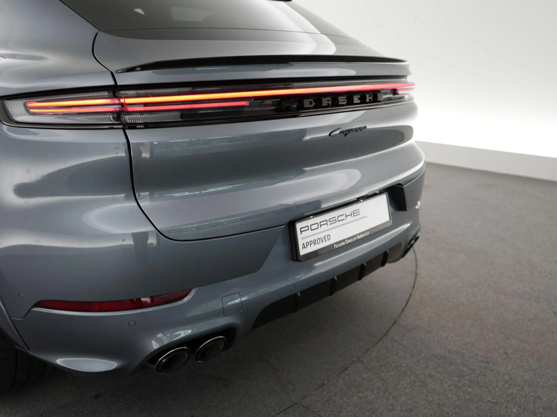 Cayenne Coupé 3.0 E-Hybrid Black Edition