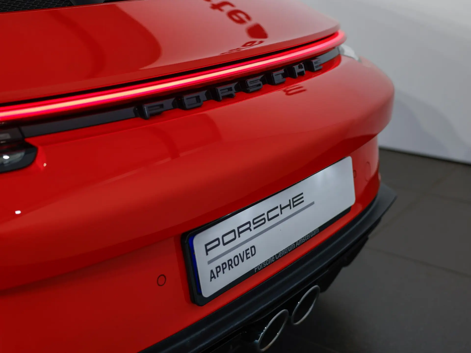 911 GT3 Touring