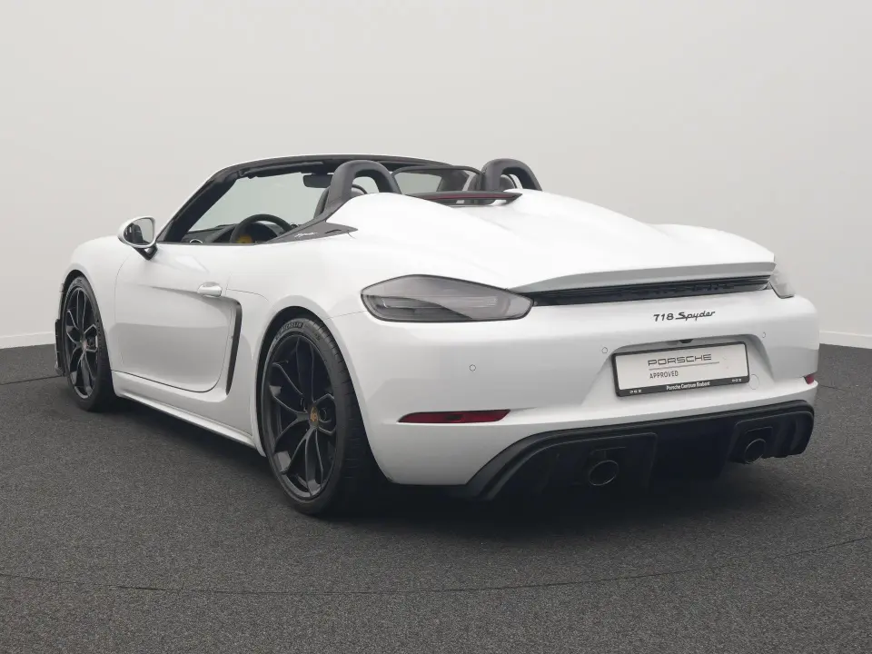 Porsche 718 Spyder 