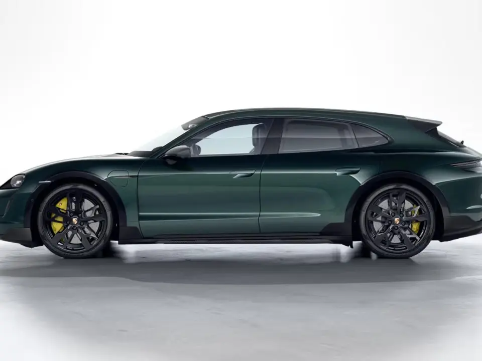 Porsche Taycan Turbo S Cross Turismo