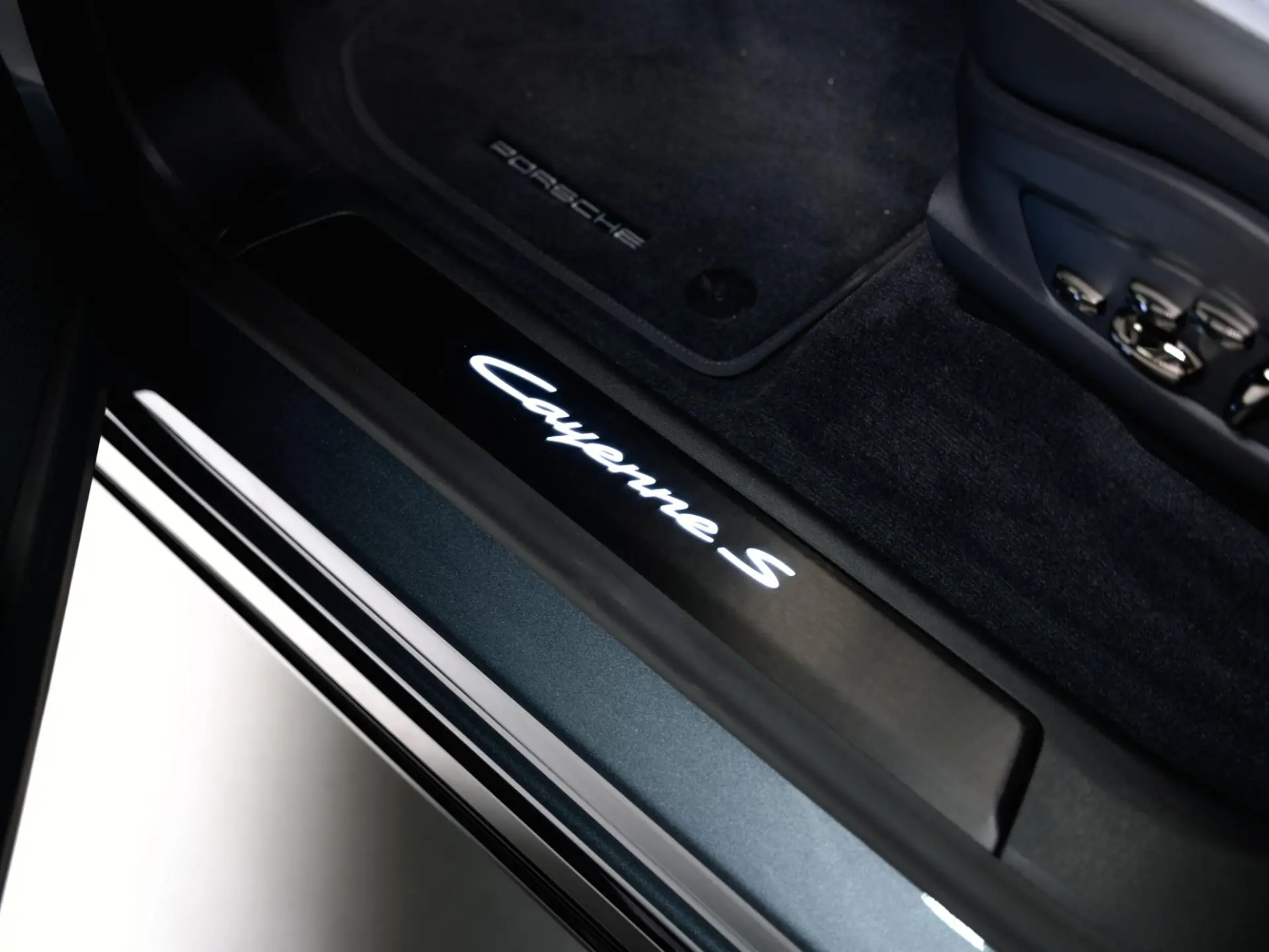 Cayenne S Electric