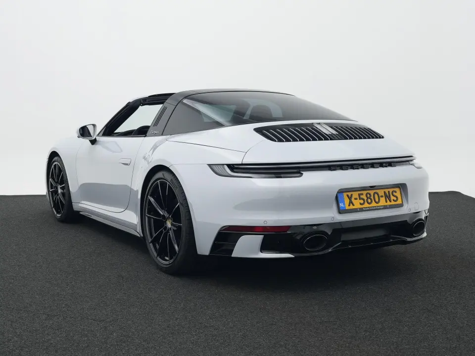 911 Targa 4