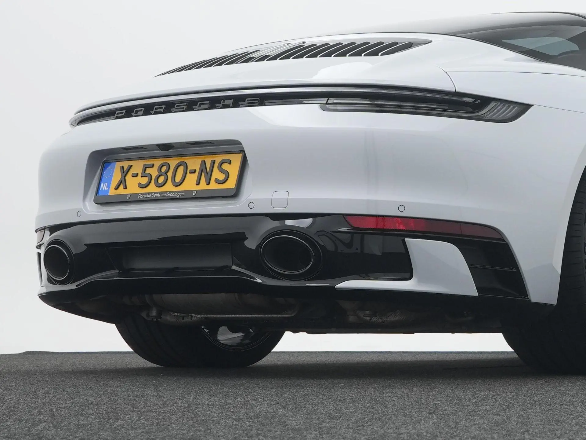 911 Targa 4