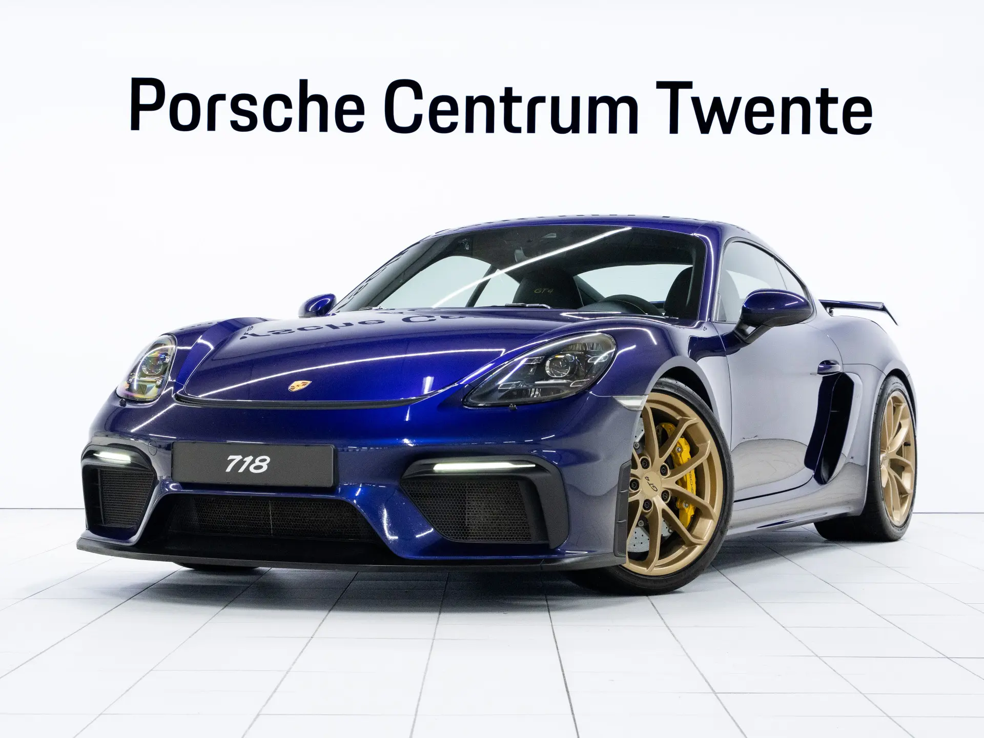 718 Cayman GT4