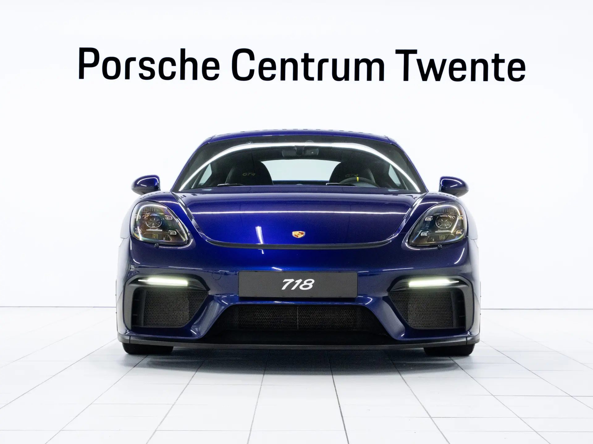 718 Cayman GT4