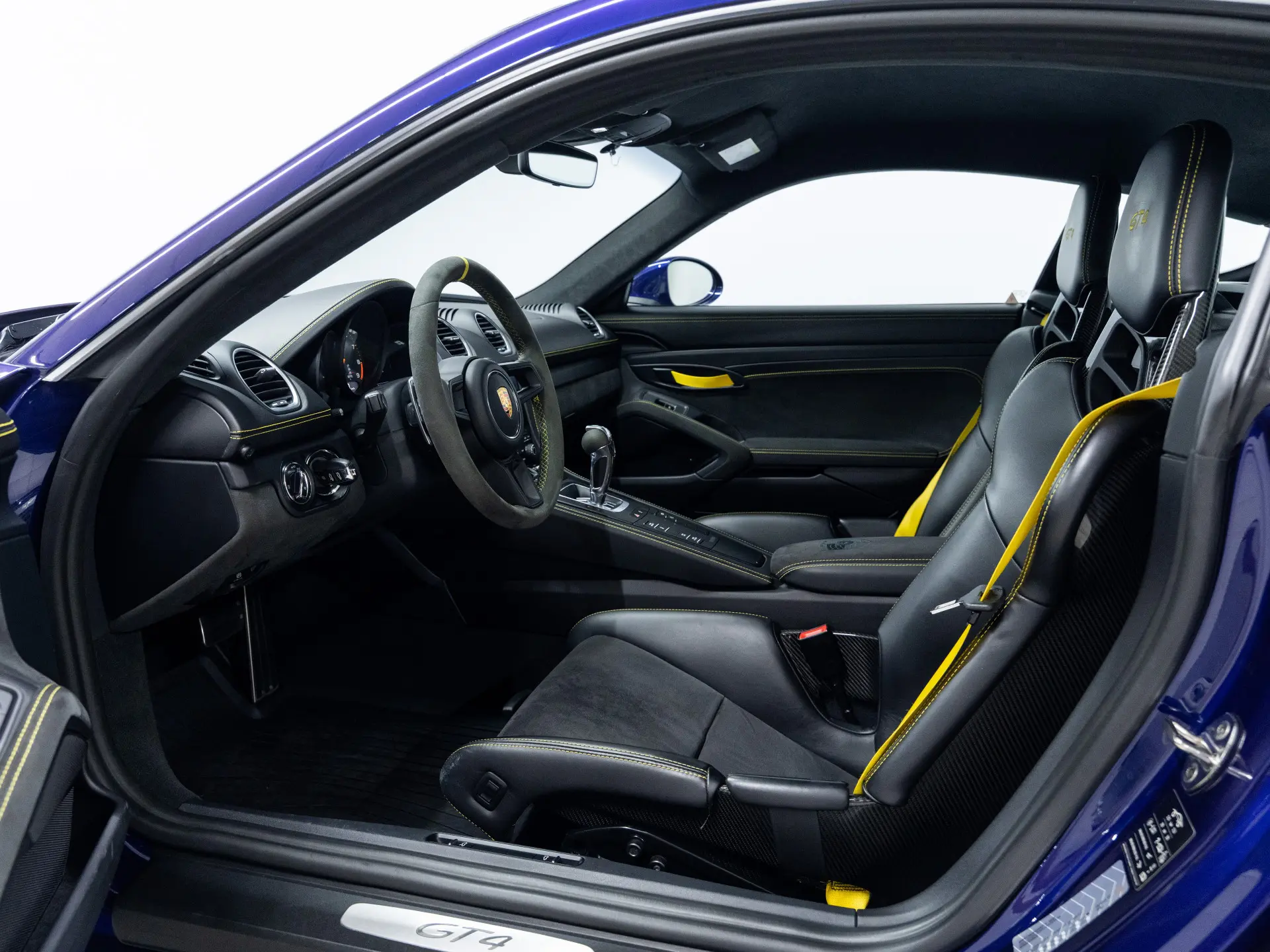 718 Cayman GT4