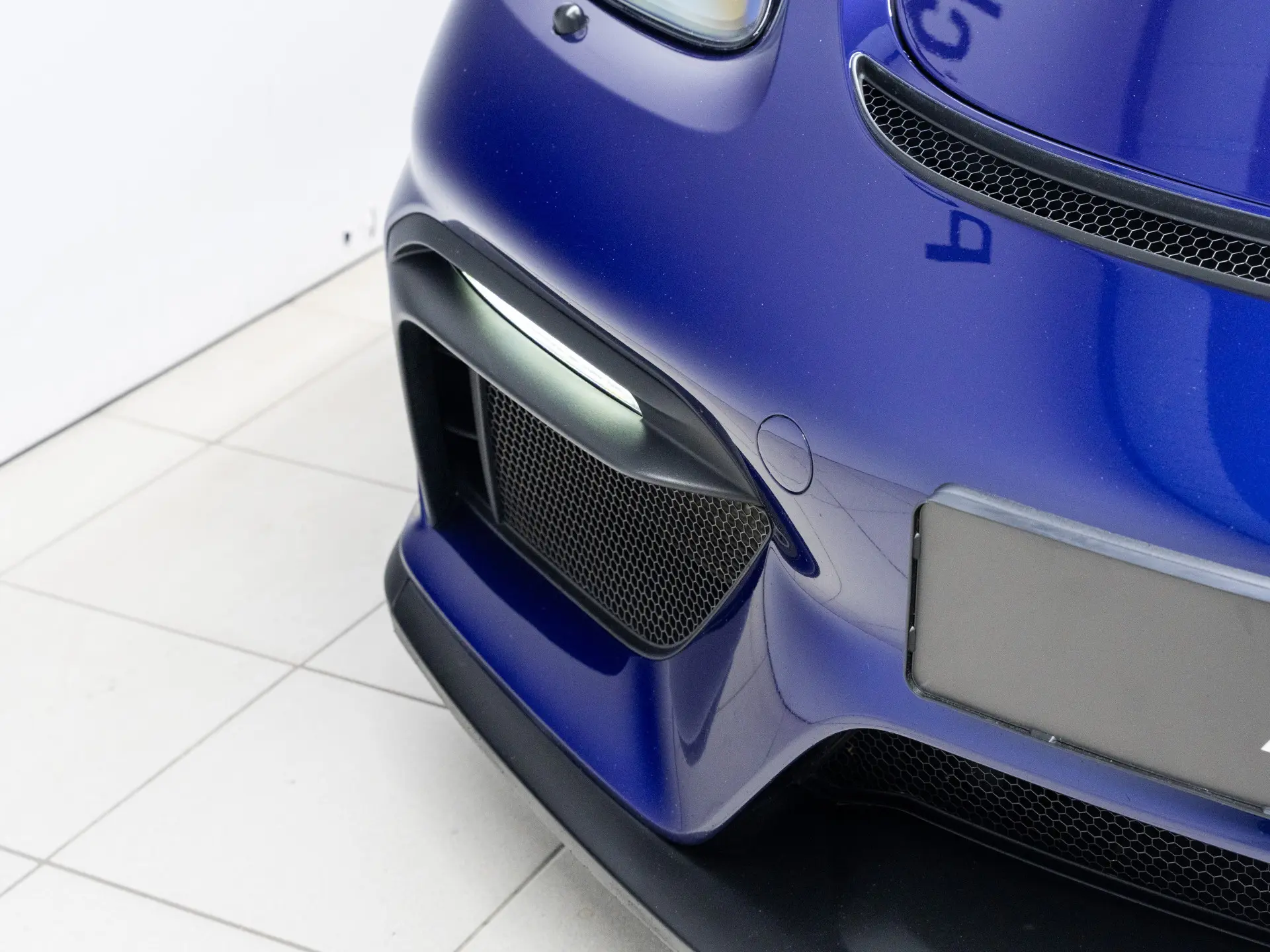 718 Cayman GT4