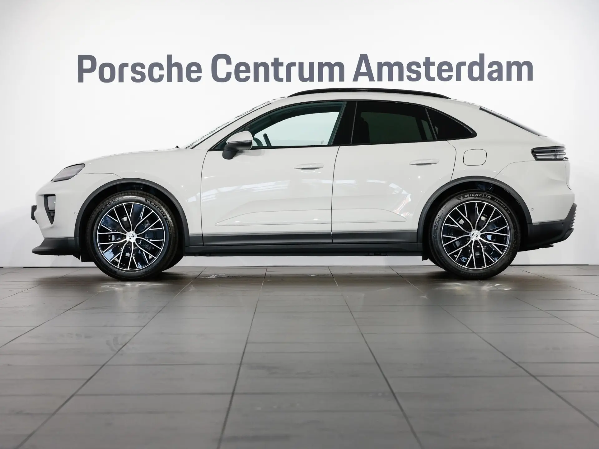 Macan 4 100 kWh