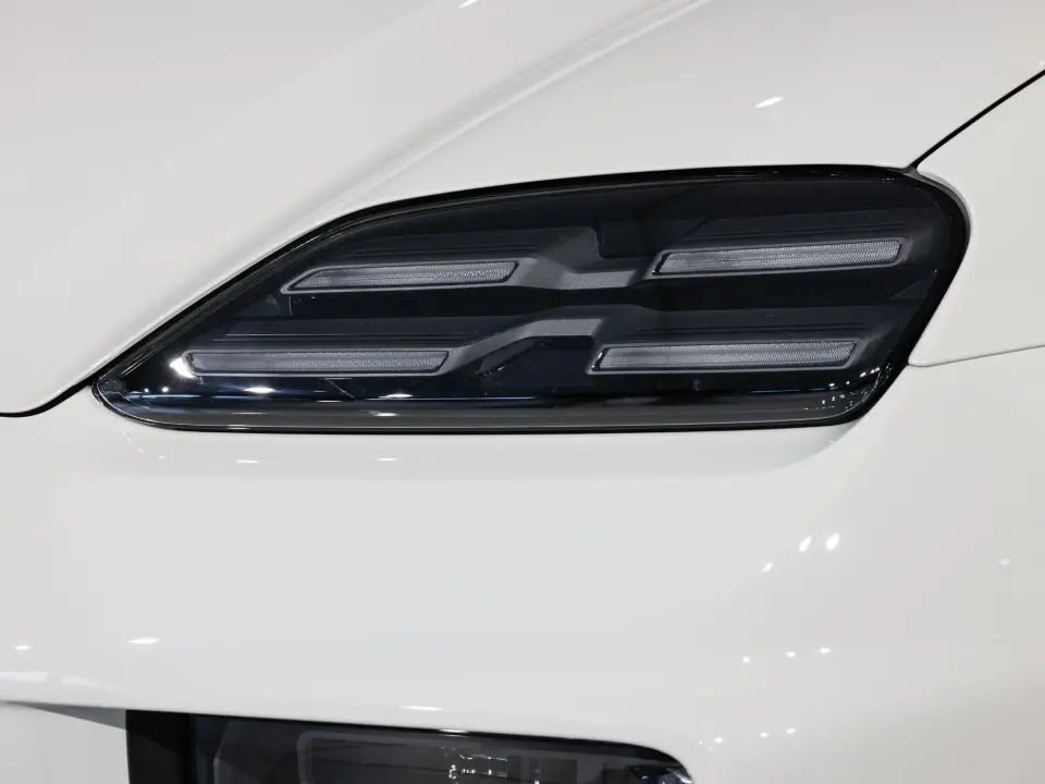 Macan 4 100 kWh