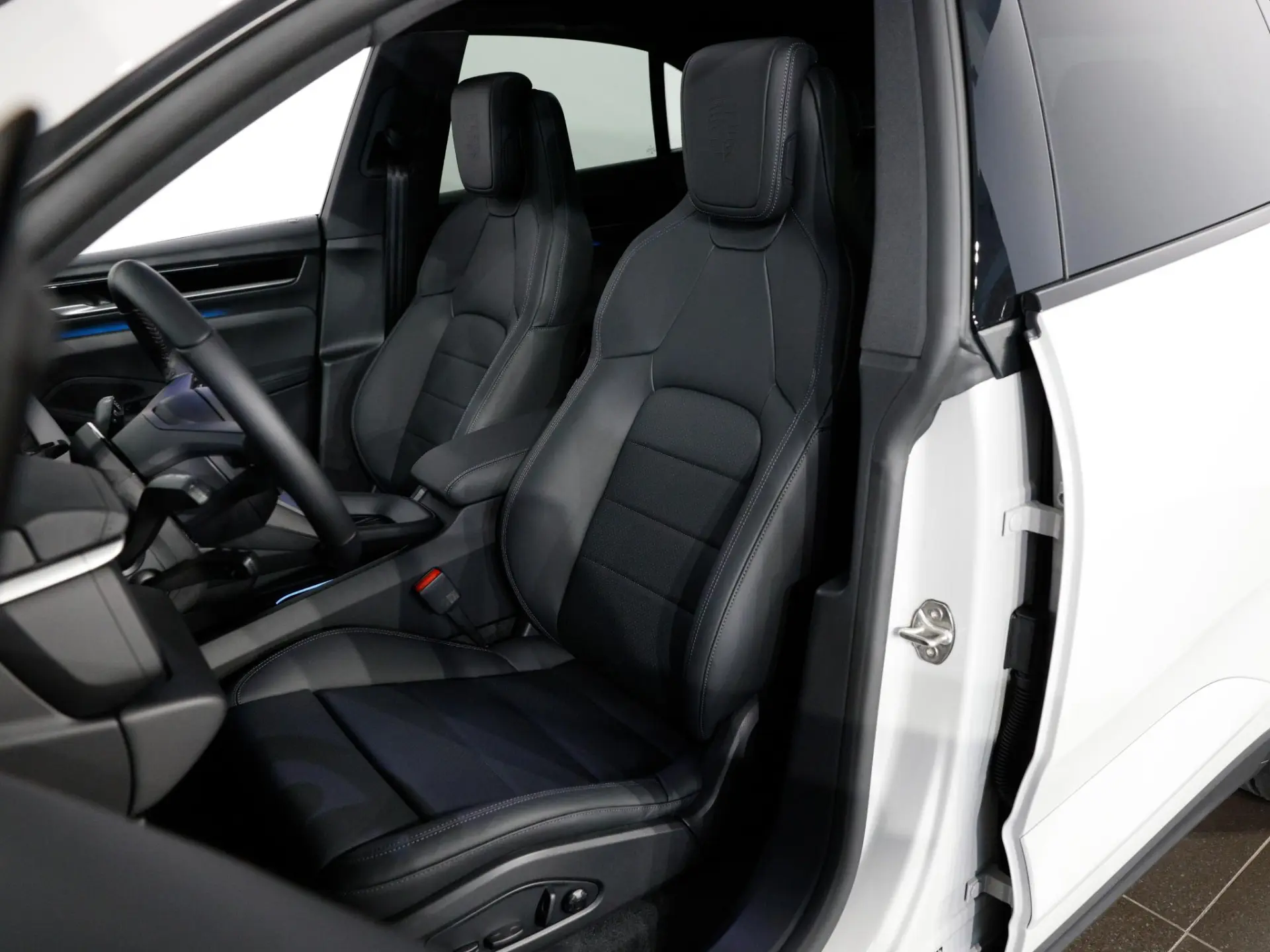 Macan 4 100 kWh
