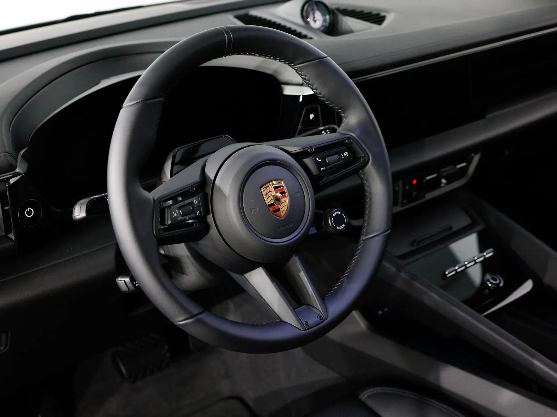 Macan 4 100 kWh