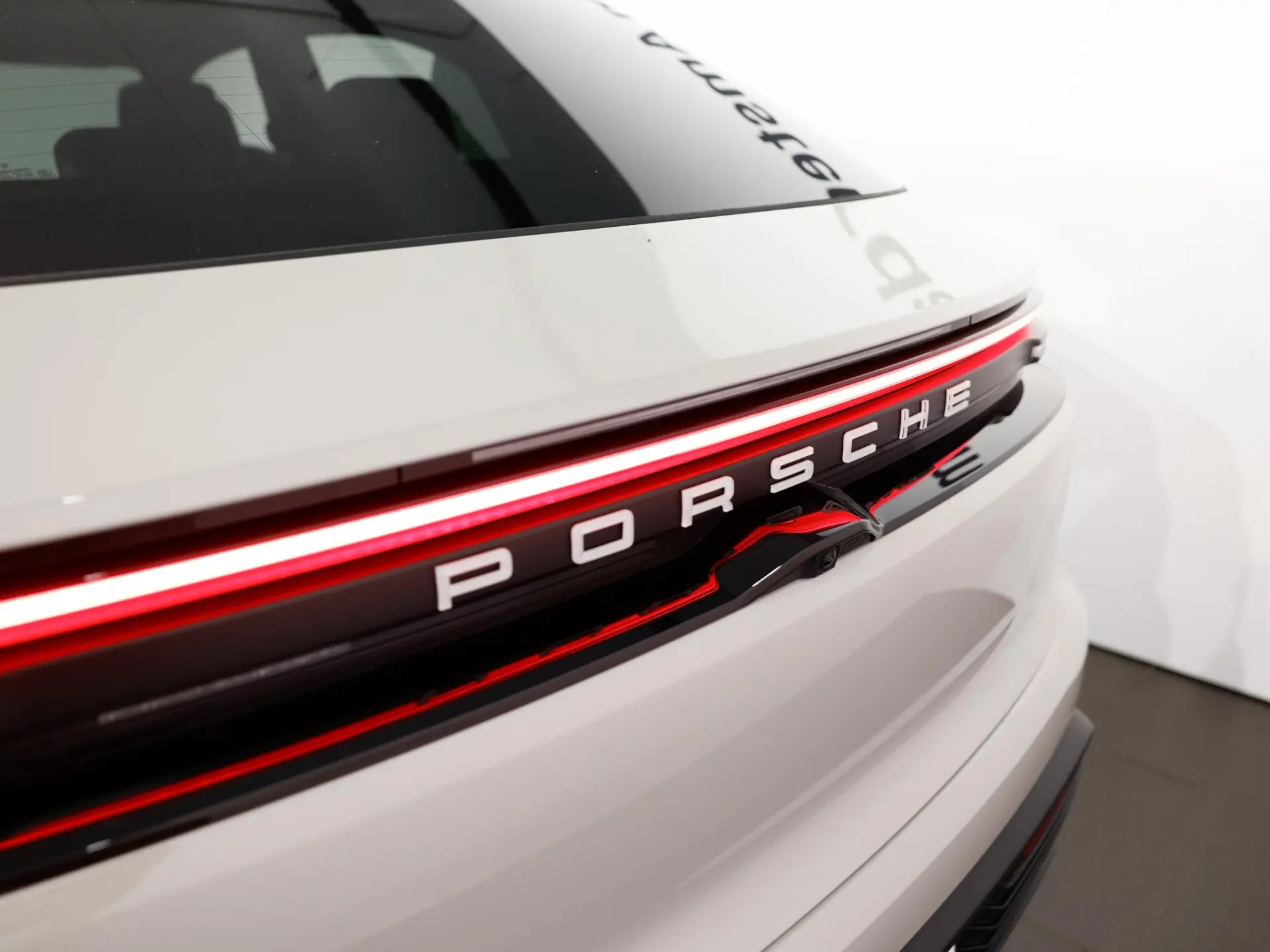 Macan 4 100 kWh