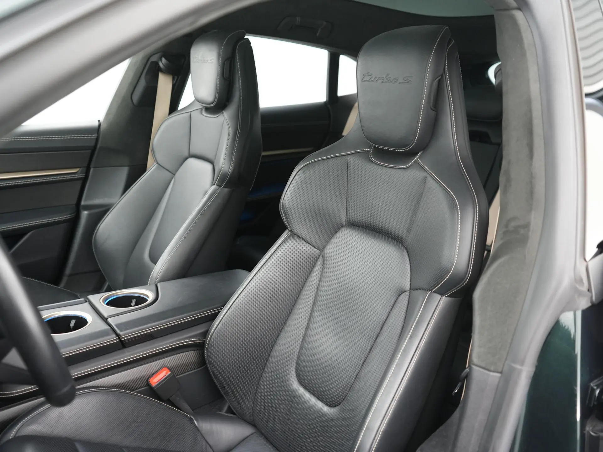 Taycan Cross Turismo Turbo S 93 kWh
