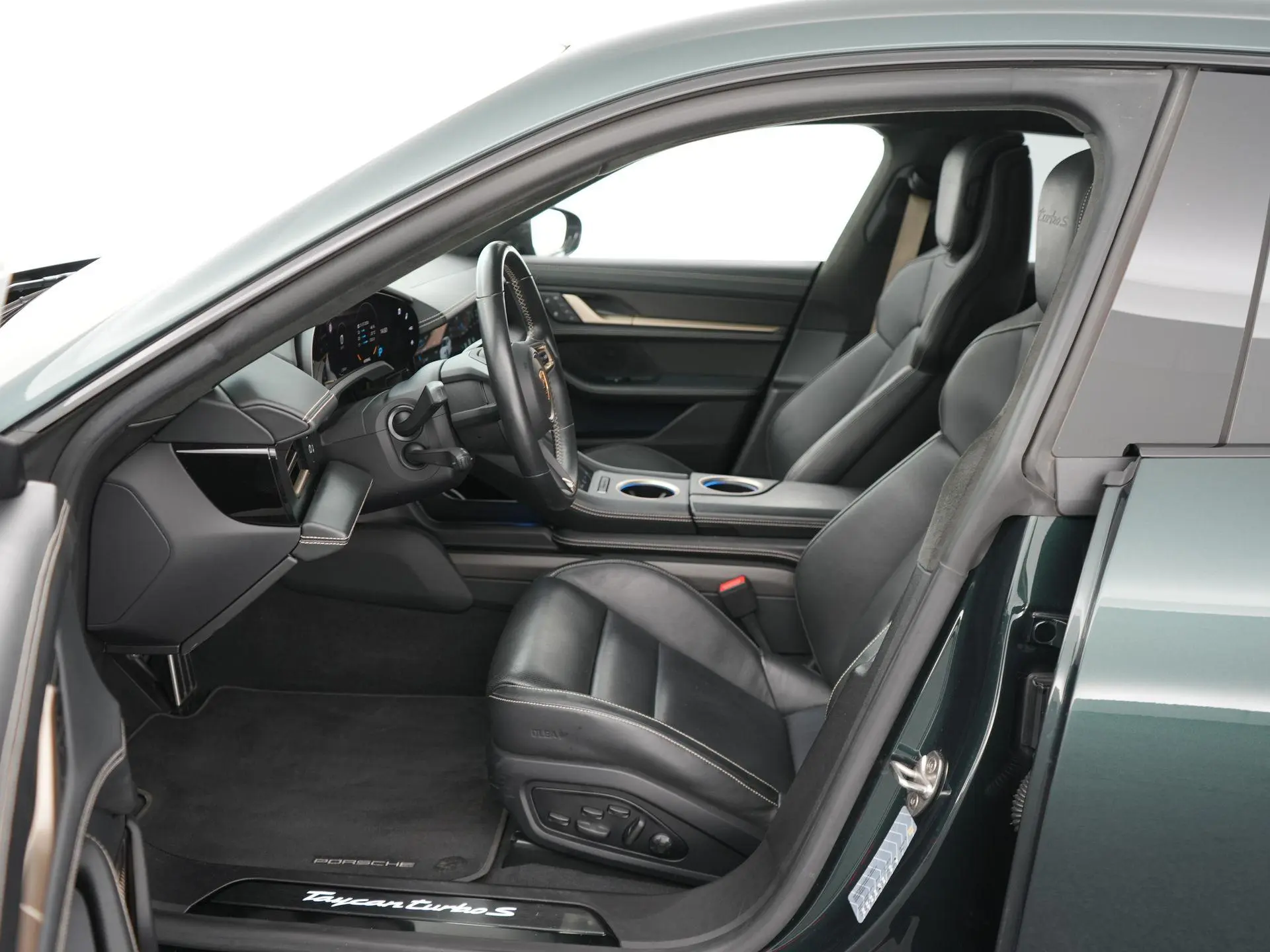 Taycan Cross Turismo Turbo S 93 kWh