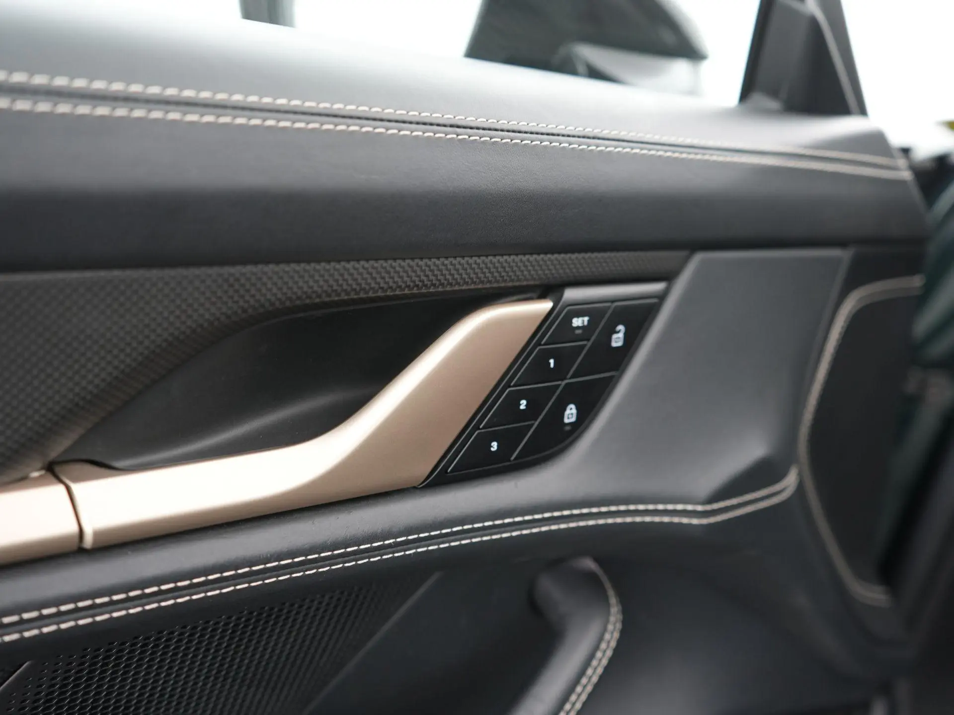 Taycan Cross Turismo Turbo S 93 kWh