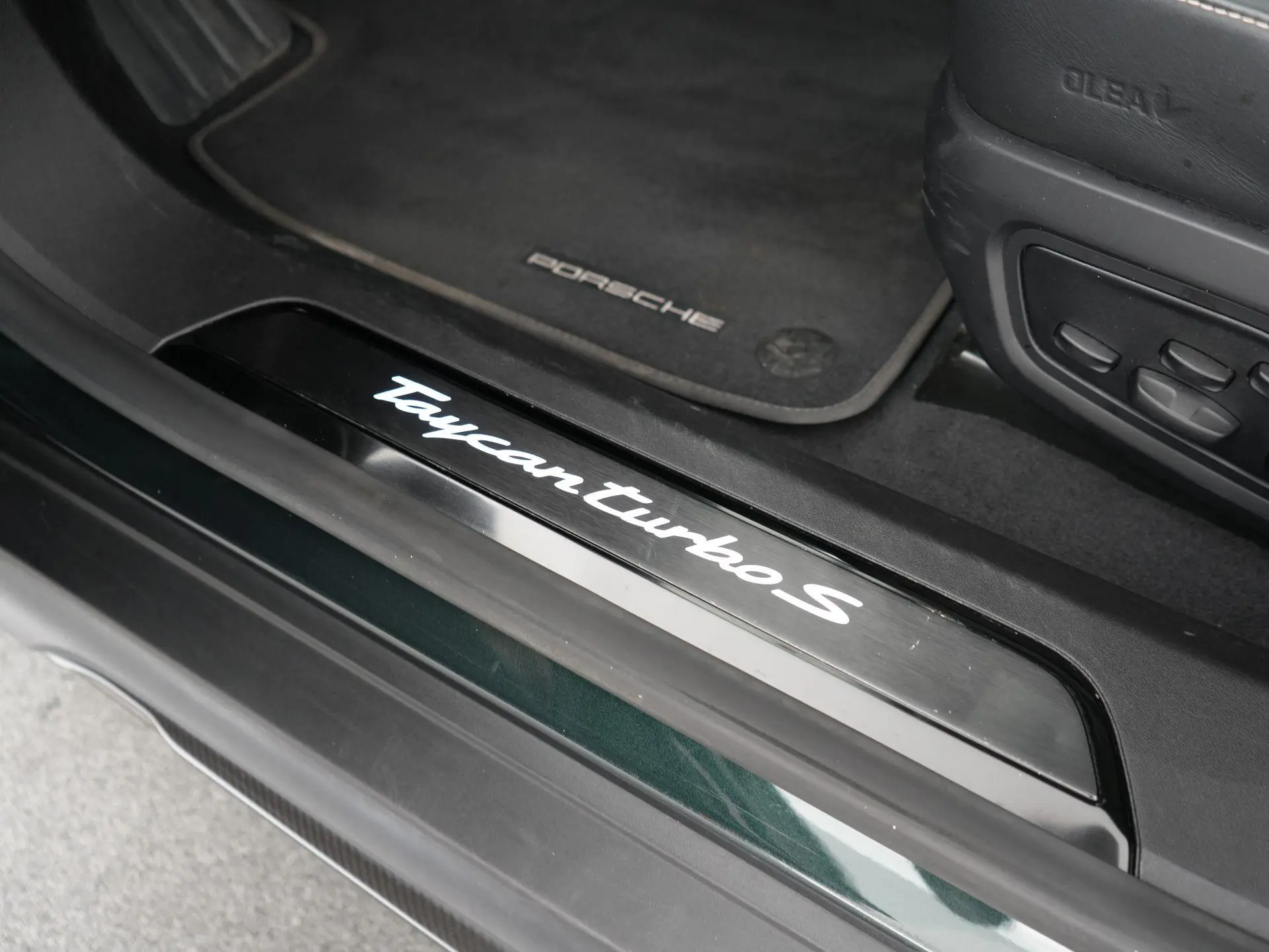Taycan Cross Turismo Turbo S 93 kWh