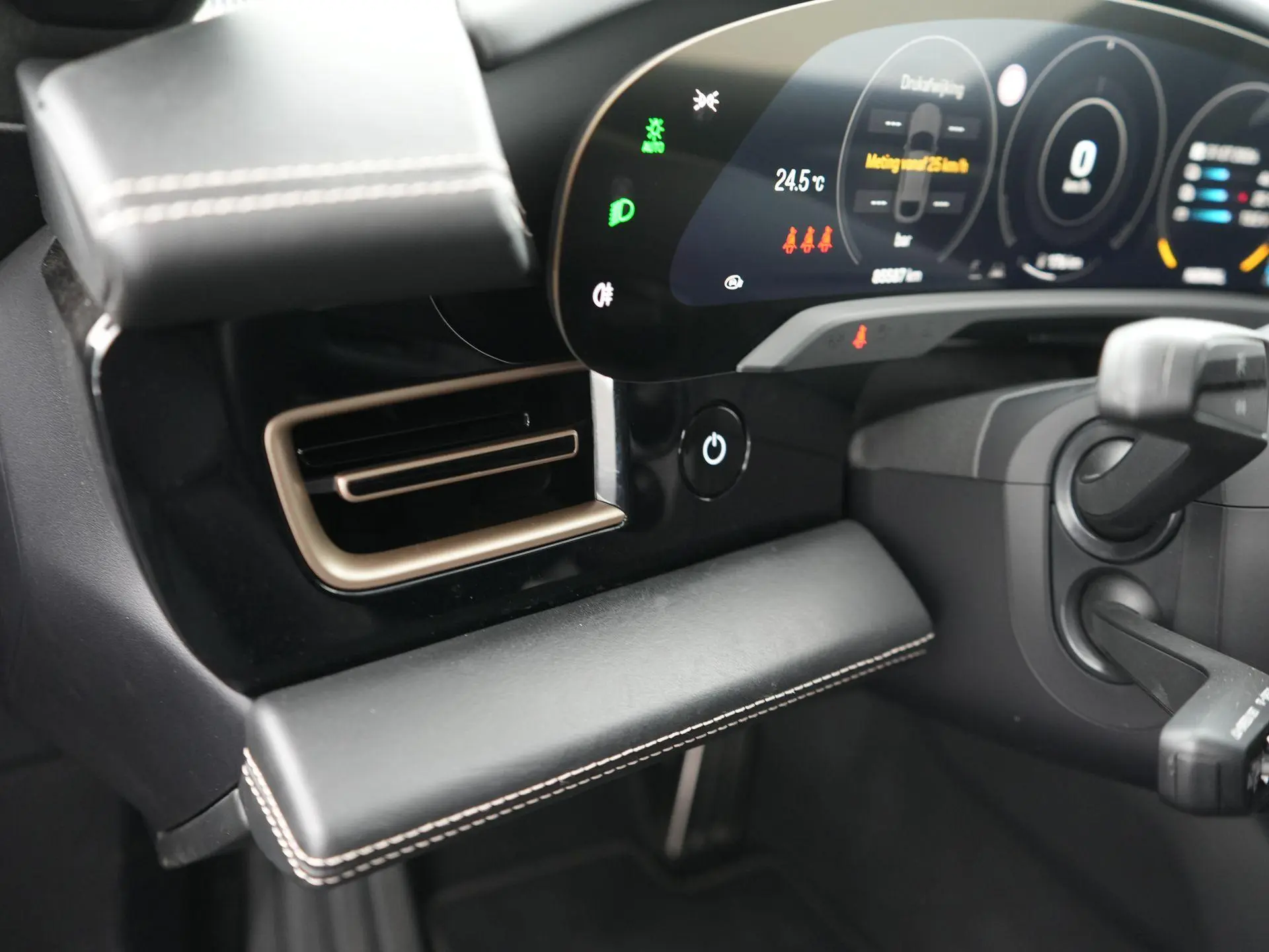 Taycan Cross Turismo Turbo S 93 kWh